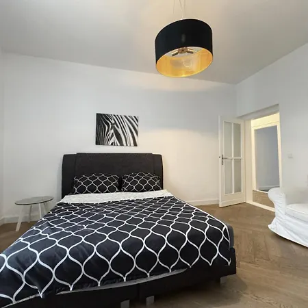 I Spacious 67sqm In Friedrichshain * Berlijn